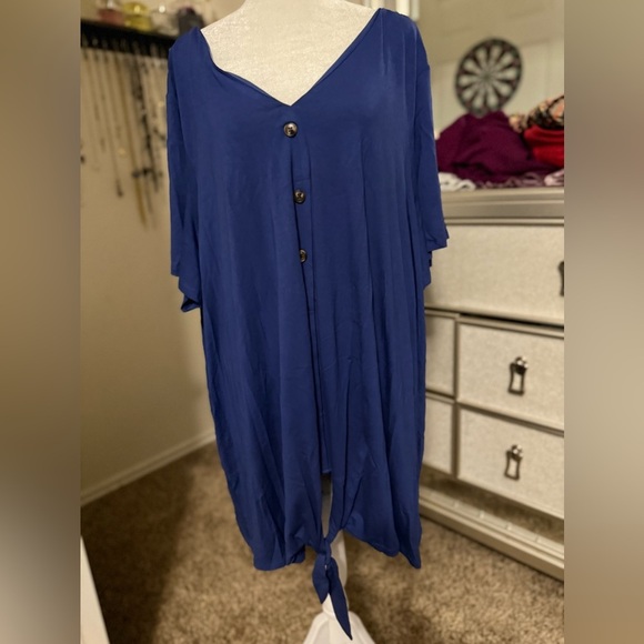 Avenue navy blue button down short sleeve shirt - Picture 1 of 6